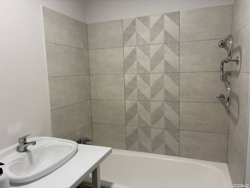 2-комнатная квартира, ул. Шаранговича, 63/1, 1200 рублей: фото 3
