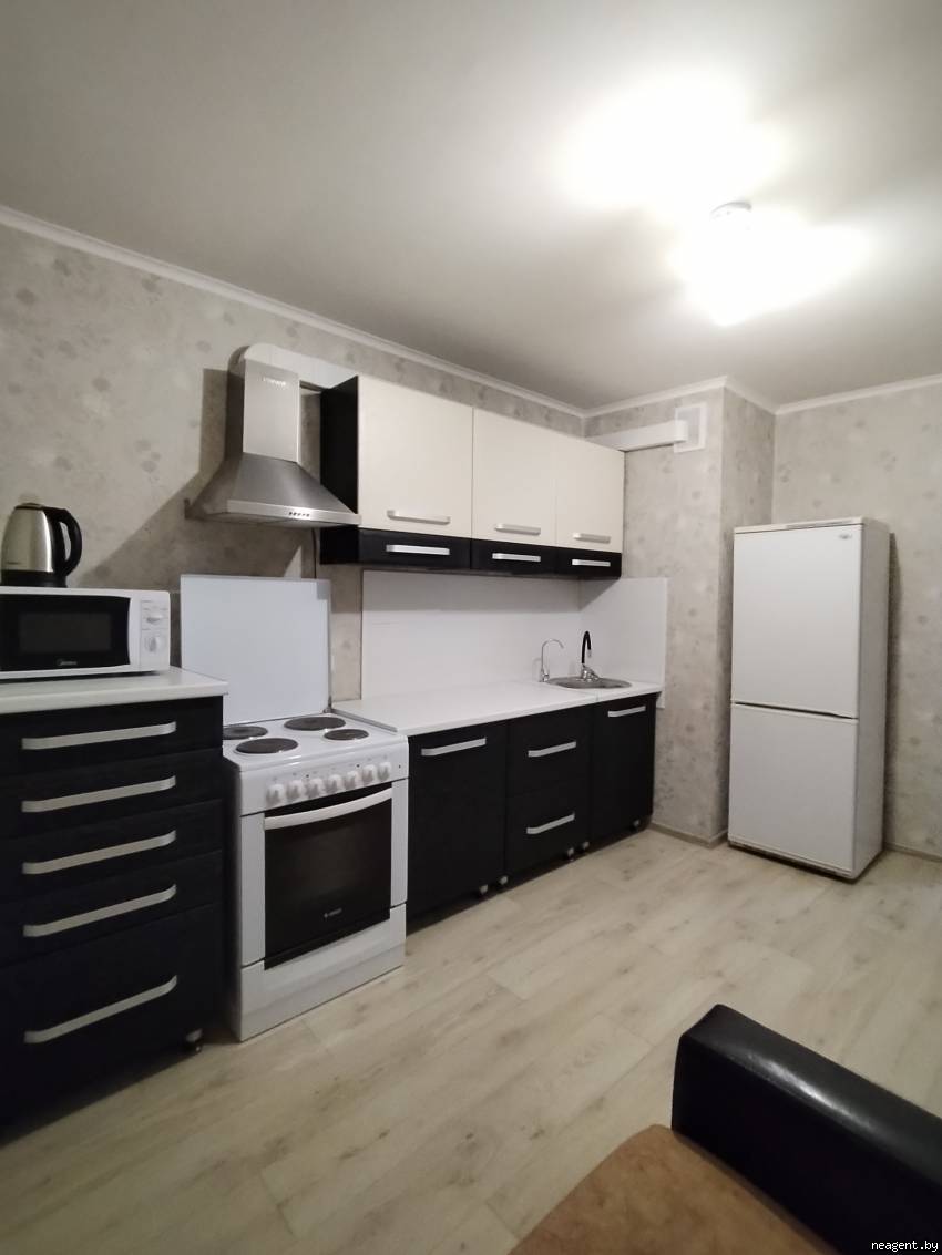 1-комнатная квартира, ул. Притыцкого, 160/1, 1050 рублей: фото 3