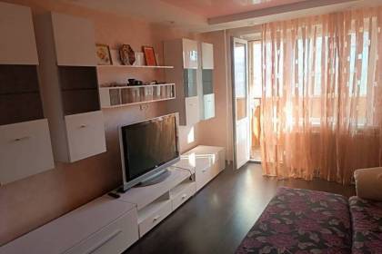 2-комнатная квартира, Космонавтов ул., за 1253 р.