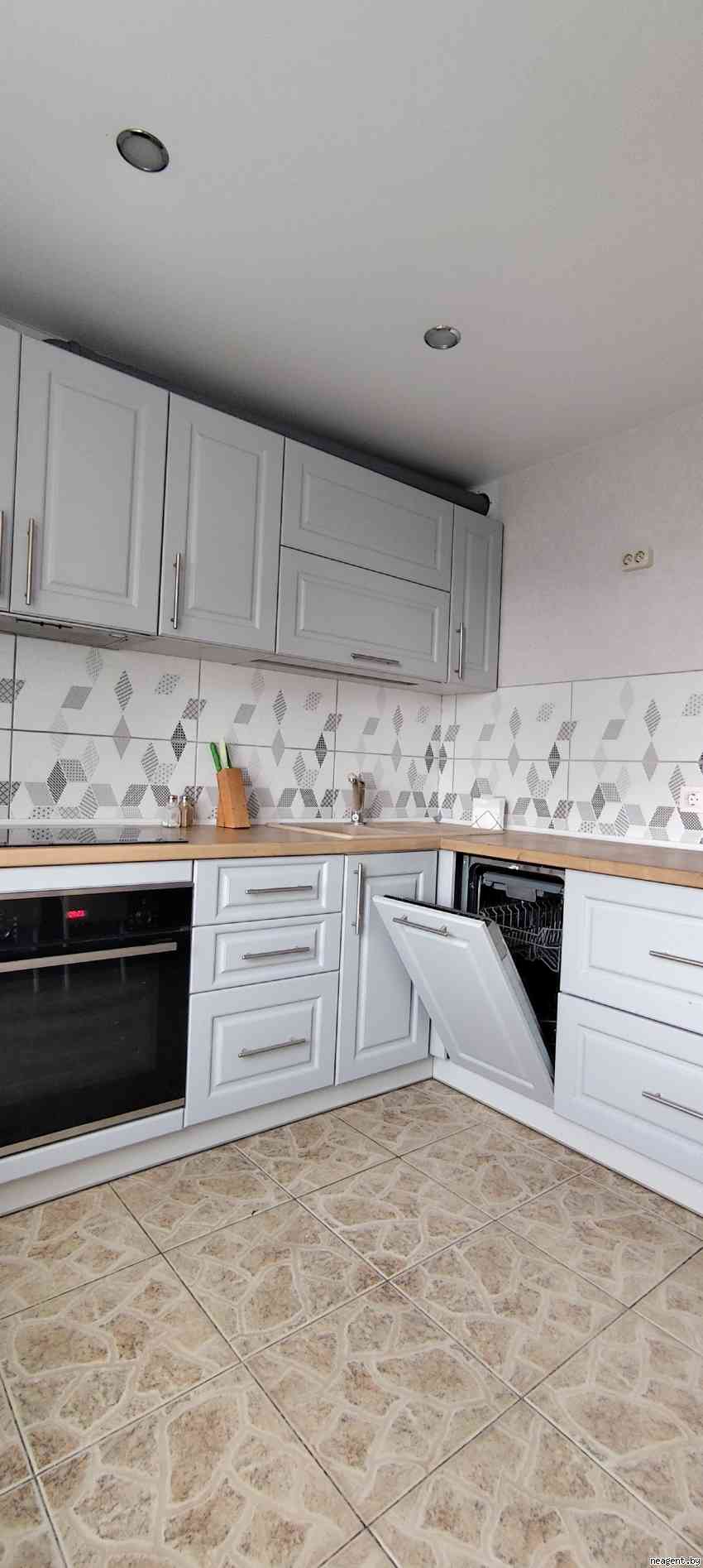 2-комнатная квартира, ул. Колесникова, 4, 1290 рублей: фото 1