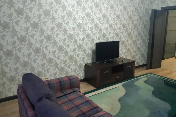 2-комнатная квартира, ул. Наполеона Орды, 51, 1832 рублей: фото 2