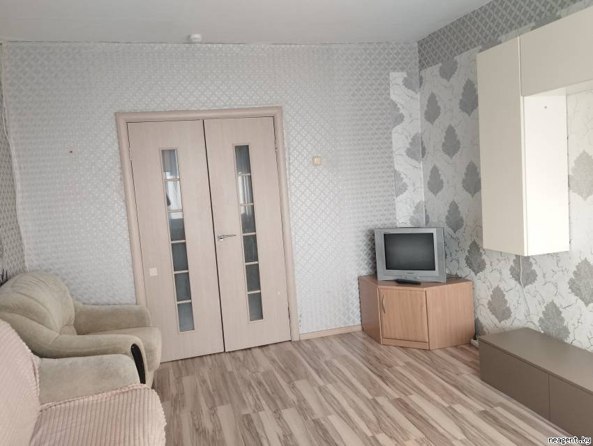 2-комнатная квартира, Рокоссовского просп., 77, 1400 рублей: фото 1