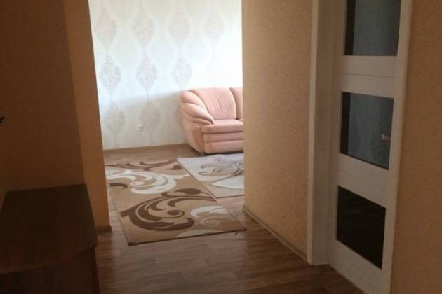 2-комнатная квартира, имени газеты «Правда» просп., за 550 р.