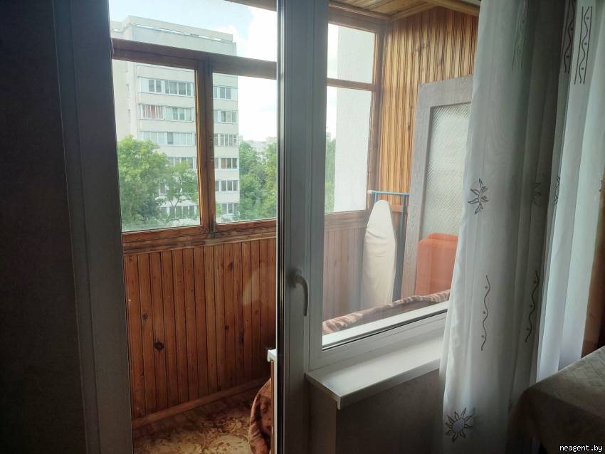 3-комнатная квартира, проспект Независимости, 143/1, 1800 рублей: фото 2