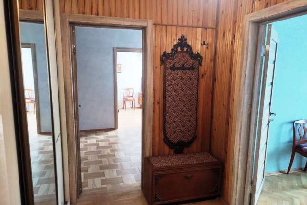3-комнатная квартира, проспект Независимости, за 1800 р.