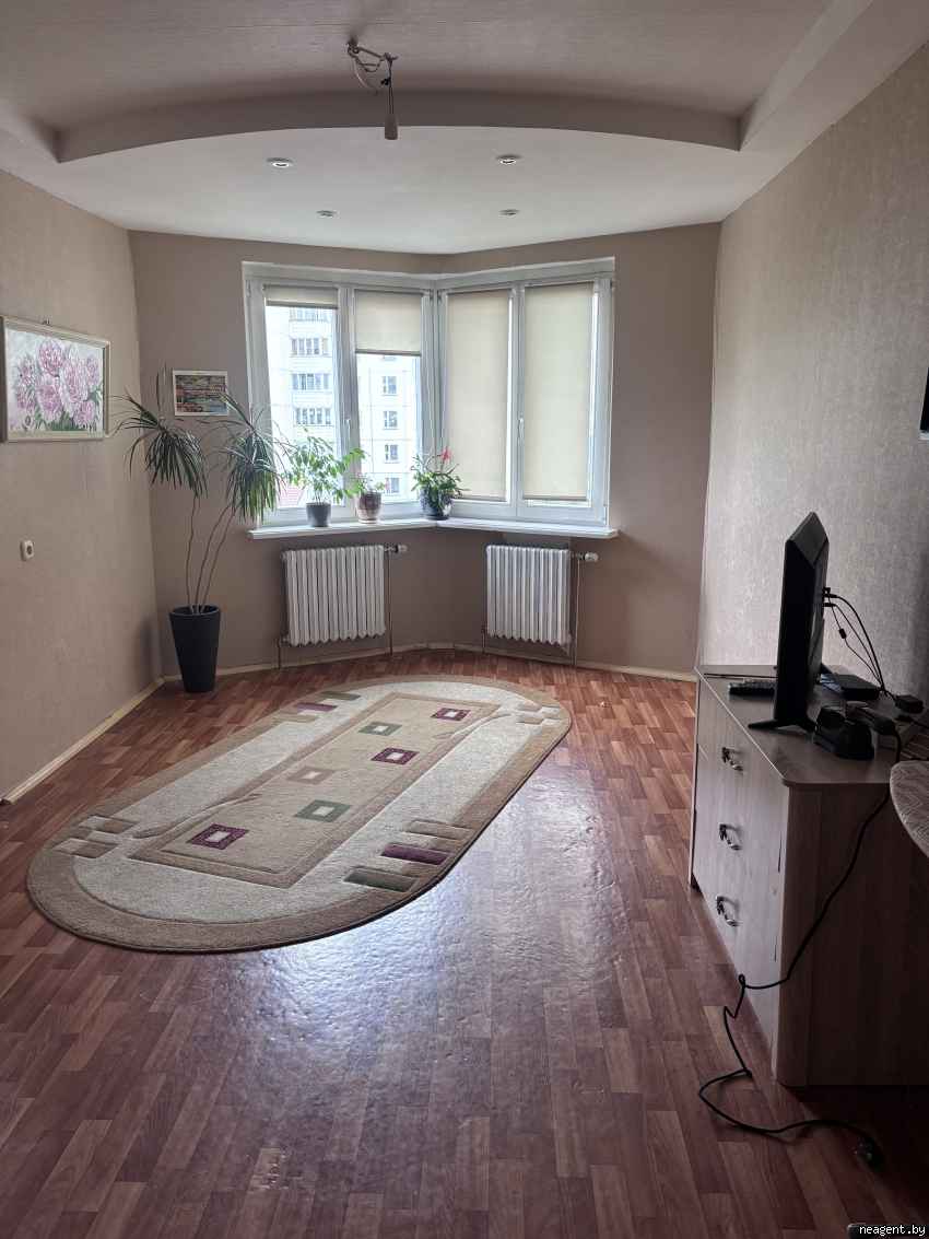 Комната, ул. Иосифа Жиновича, 20, 500 рублей: фото 1