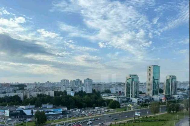 3-комнатная квартира, Пр. Дзержинского, за 3200 р.