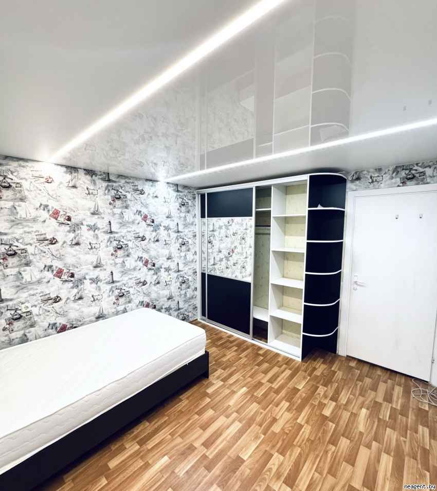 2-комнатная квартира, ул. Кунцевщина, 17, 370 рублей: фото 1
