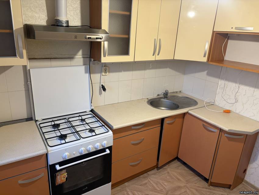 3-комнатная квартира, ул. Слободская, 95, 1750 рублей: фото 1