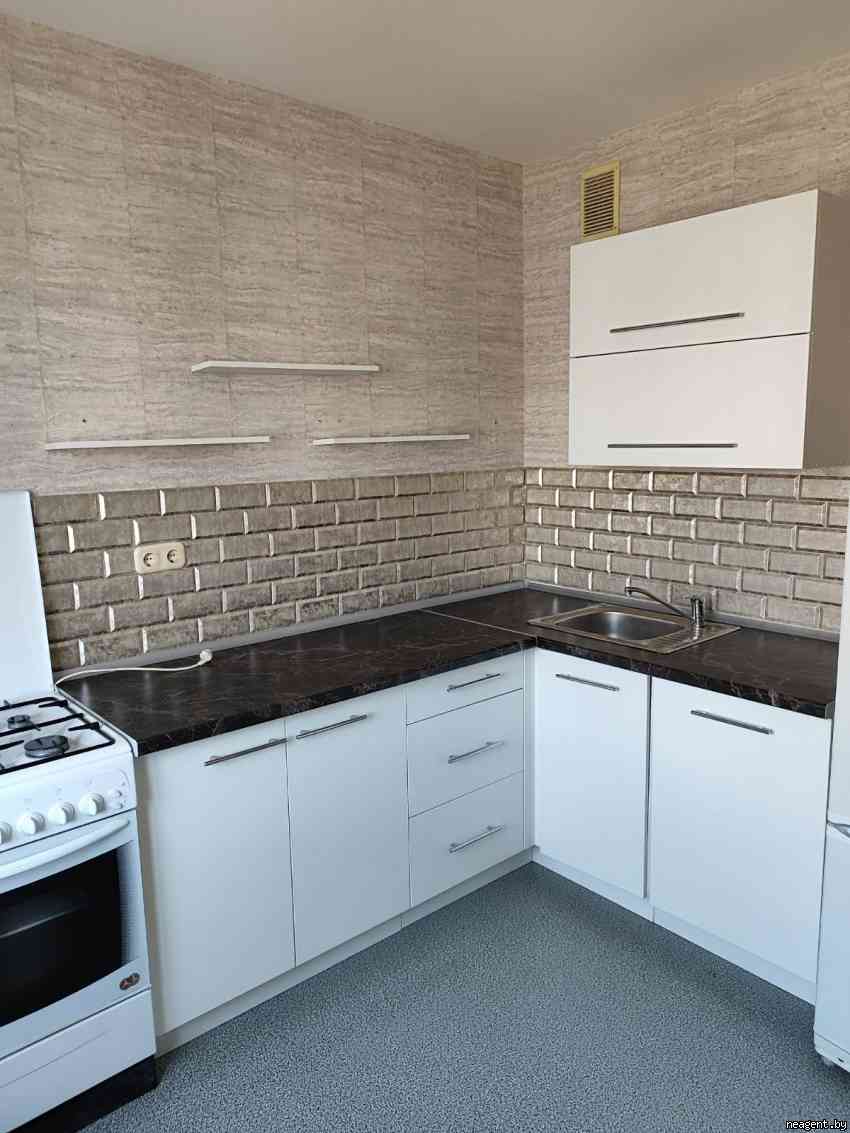 1-комнатная квартира, ул. Червякова, 64, 1041 рублей: фото 1