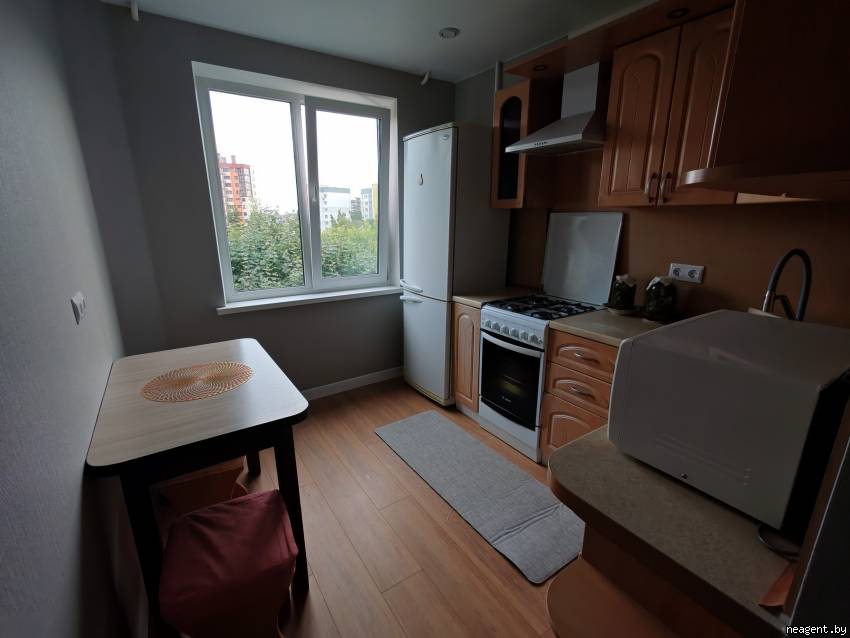 2-комнатная квартира, ул. Гамарника, 20/1, 1400 рублей: фото 10