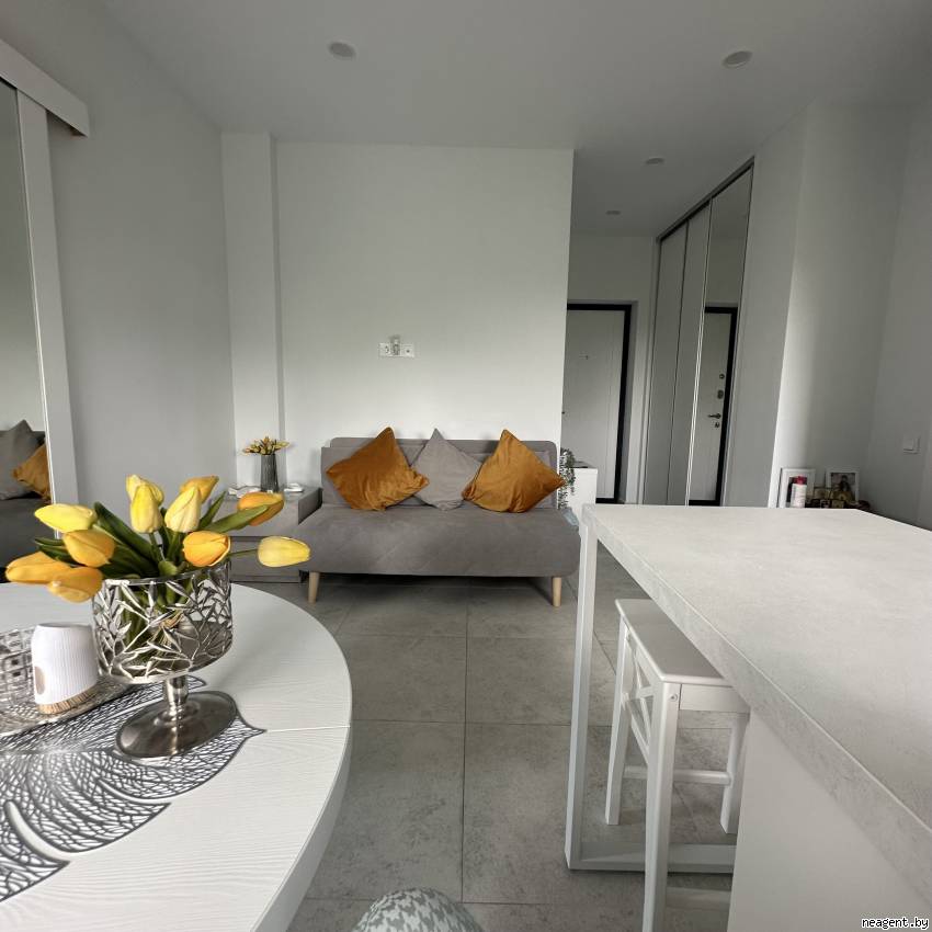 1-комнатная квартира, Независимости просп., 88, 2050 рублей: фото 1