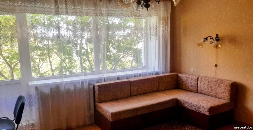 2-комнатная квартира, Якуба Коласа пер., 9, 1447 рублей: фото 1