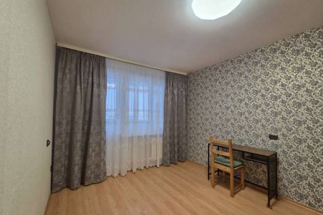 1-комнатная квартира, Новгородская ул., за 1250 р.