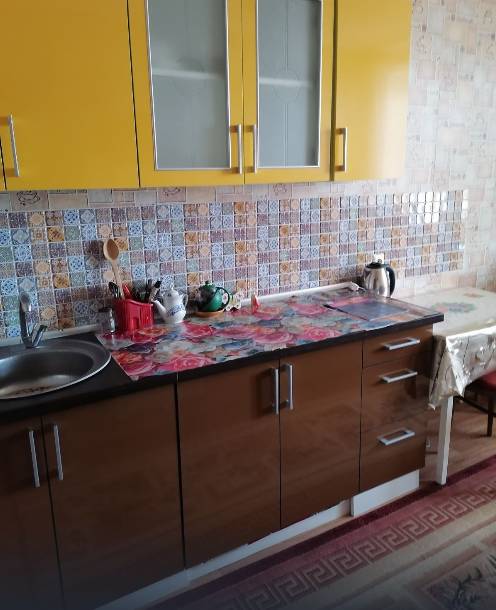 1-комнатная квартира, ул. Парковая, 6, 1100 рублей: фото 1