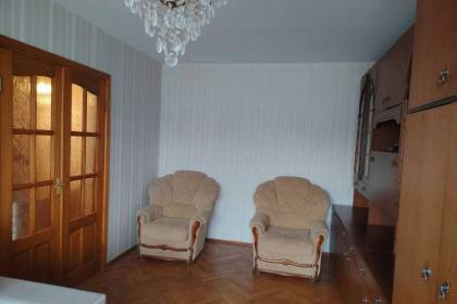 1-комнатная квартира, Карастояновой, за 850 р.