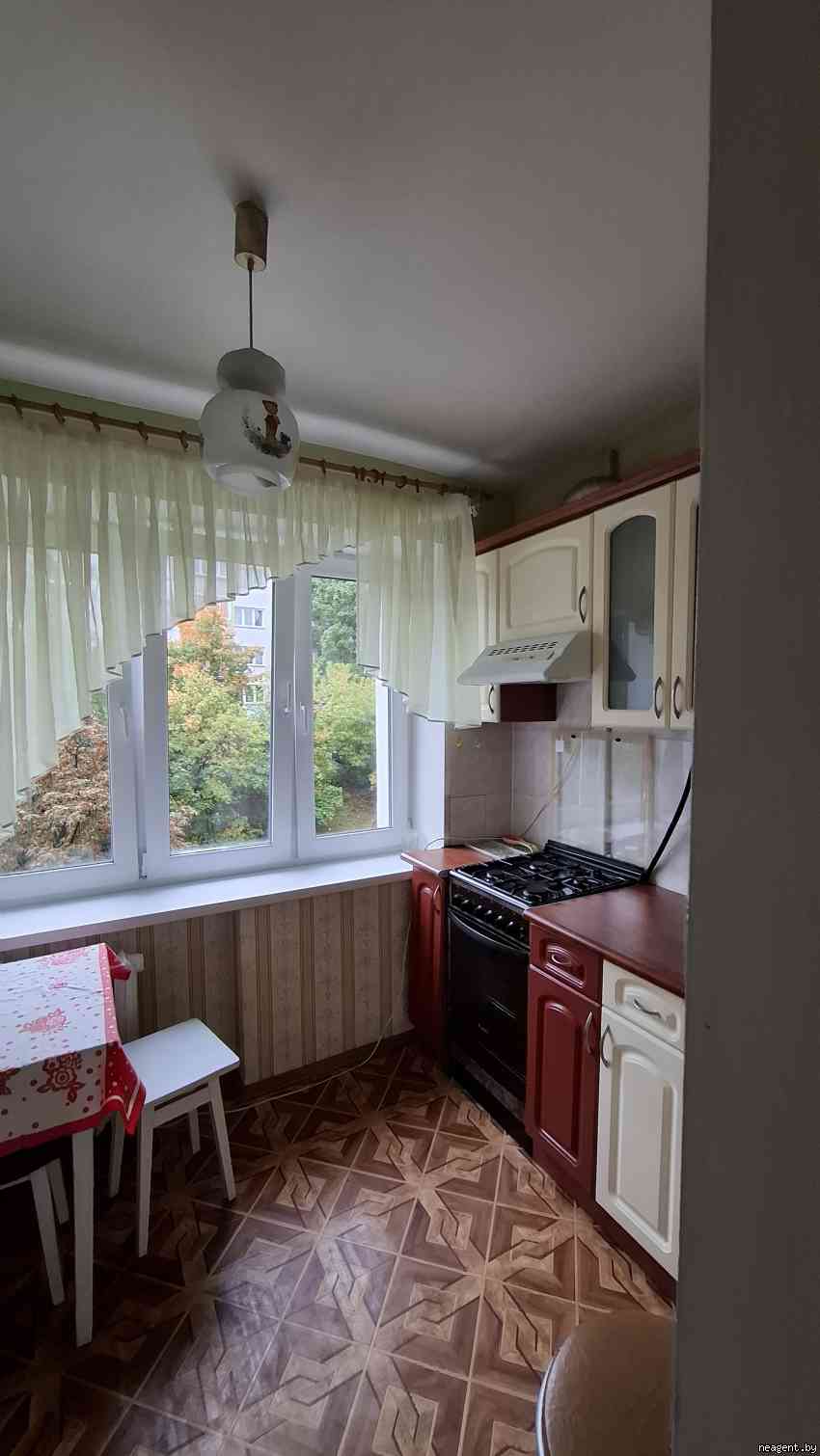 2-комнатная квартира, ул. Кольцова, 4/3, 1350 рублей: фото 1