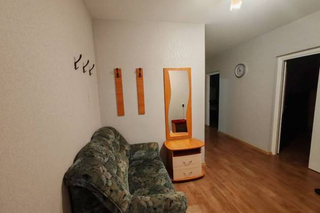 2-комнатная квартира, Героев 120 Дивизии ул., за 500 р.