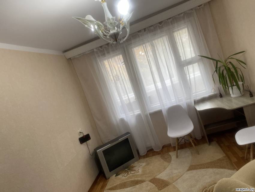 1-комнатная квартира, ул. Воронянского, 11/1, 450 рублей: фото 1