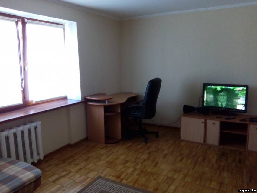 2-комнатная квартира, ул. Толстого, 4, 1800 рублей: фото 4