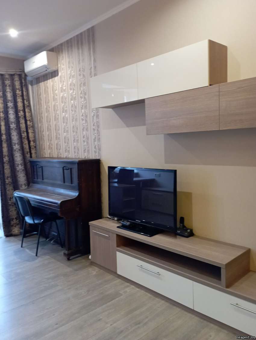 2-комнатная квартира, ул. Богдановича, 25, 2279 рублей: фото 1