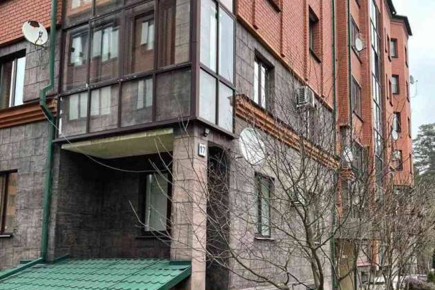 4-комнатная квартира, Стариновская ул., за 4966 р.