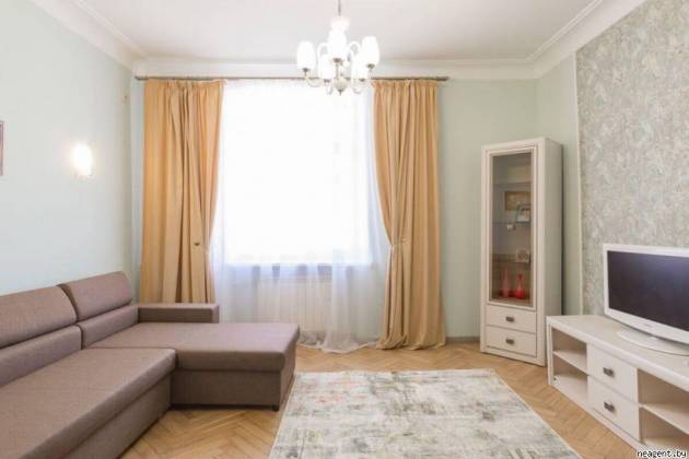 2-комнатная квартира, Чичерина, за 2600 р.