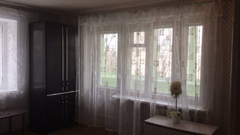 1-комнатная квартира, Рокоссовского просп., 150, 900 рублей: фото 1