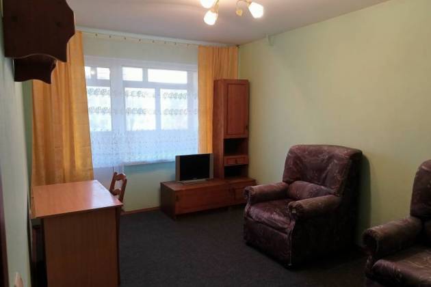 1-комнатная квартира, Мирошниченко ул., за 305 р.
