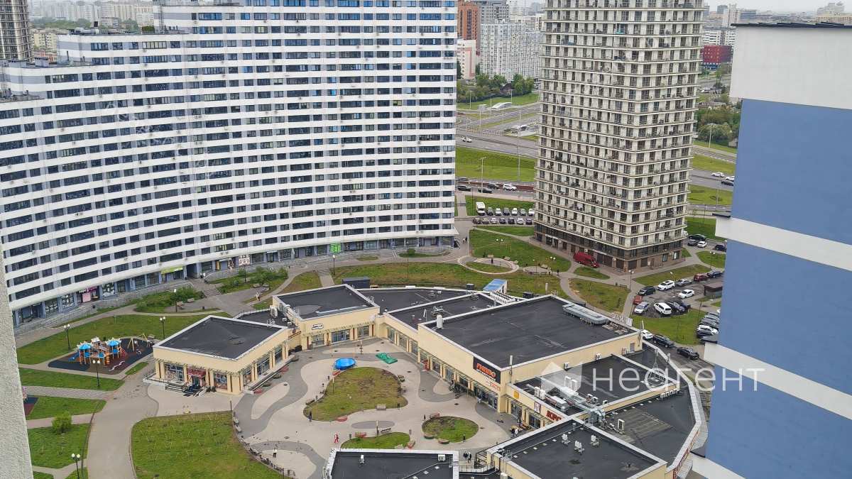 жилой дом, Братская 10, Минск, вид из окна