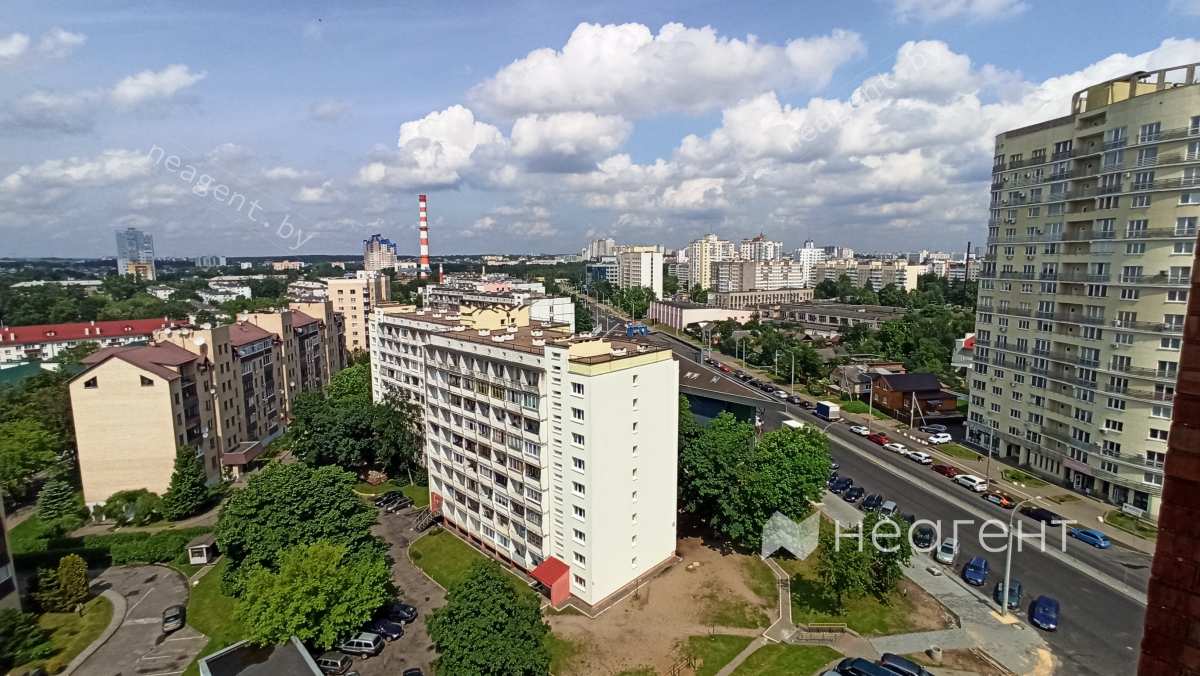 Дом на Веры Хоружей 36, вид из дома