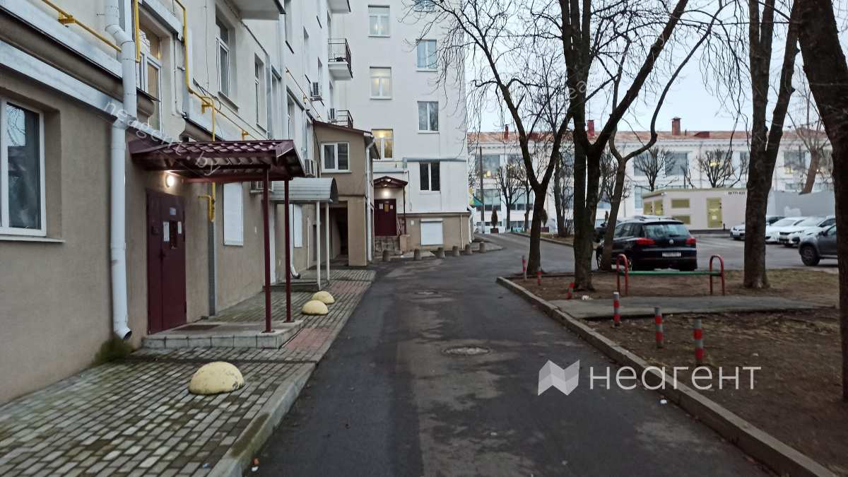 Двор дома Киселева 10