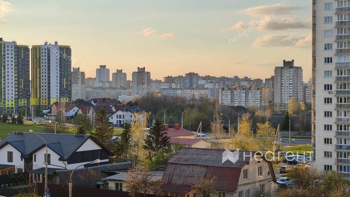 дом на Маршала Лосика 31, Минск , вид во двор