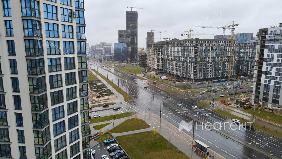 просп. Мира, дом 14, вид из окна