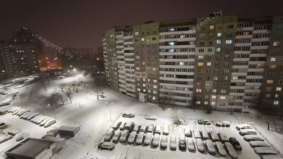 Жилой дом Рокоссовского 60 корпус 1, вид из окна