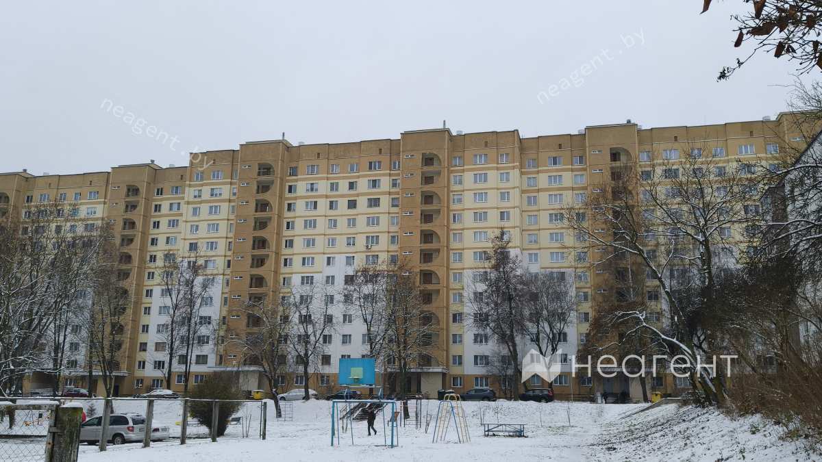 дом на проспекте Рокоссовского 77
