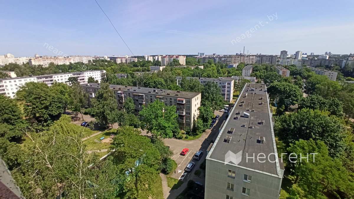Вид из дома на Рокоссовского 77