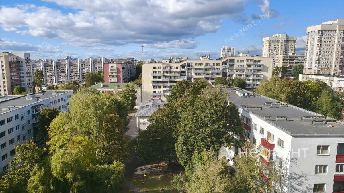 ул. Андреевская, дом 7, вид из окна