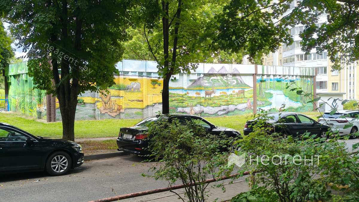 ул. Байкальская, дом 43, вид во дворе.