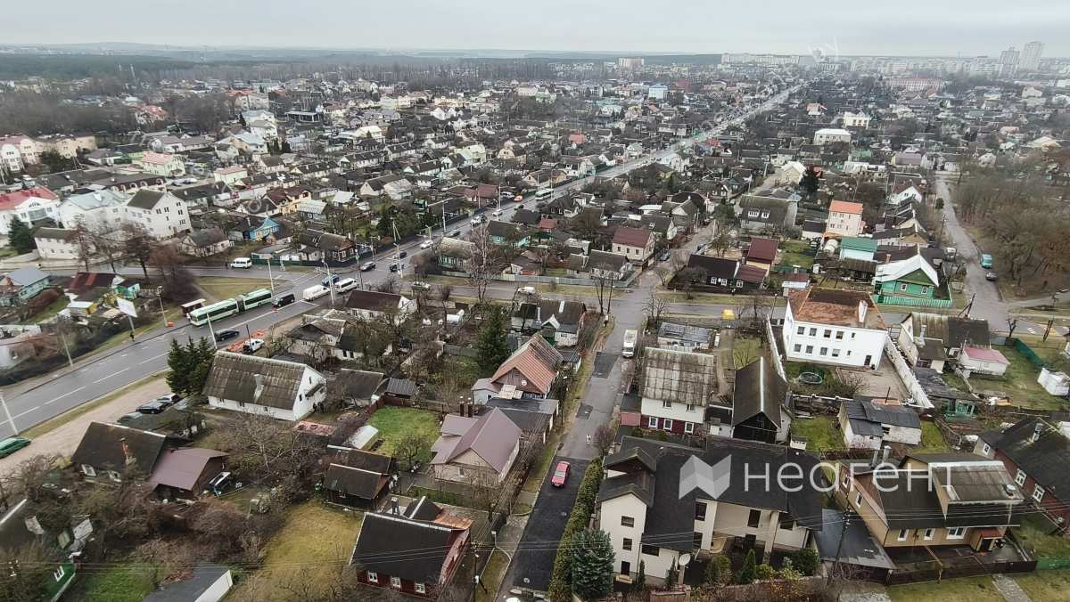 ул. Богдановича, дом 144, вид из окна