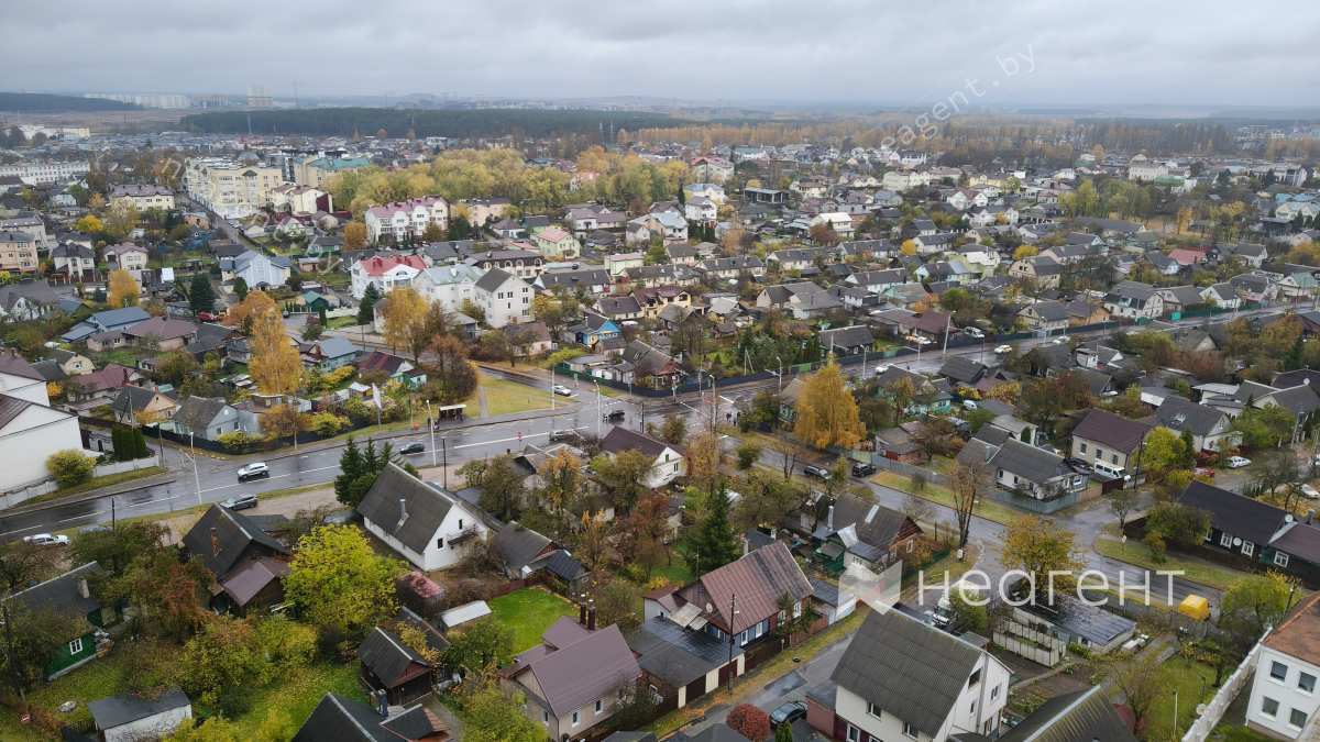 ул. Богдановича, дом 144, вид из окна