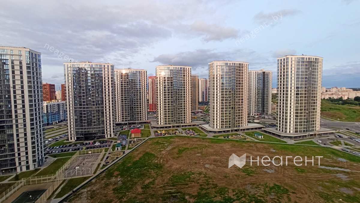 ул. Братская, дом 15, вид из окна 