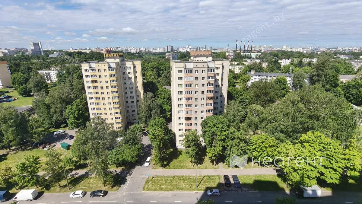 ул. Брестская, дом 83, вид из окна