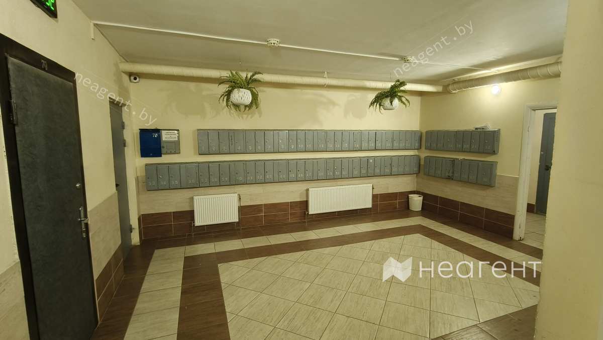 ул. Есенина, д. 42, подъезд