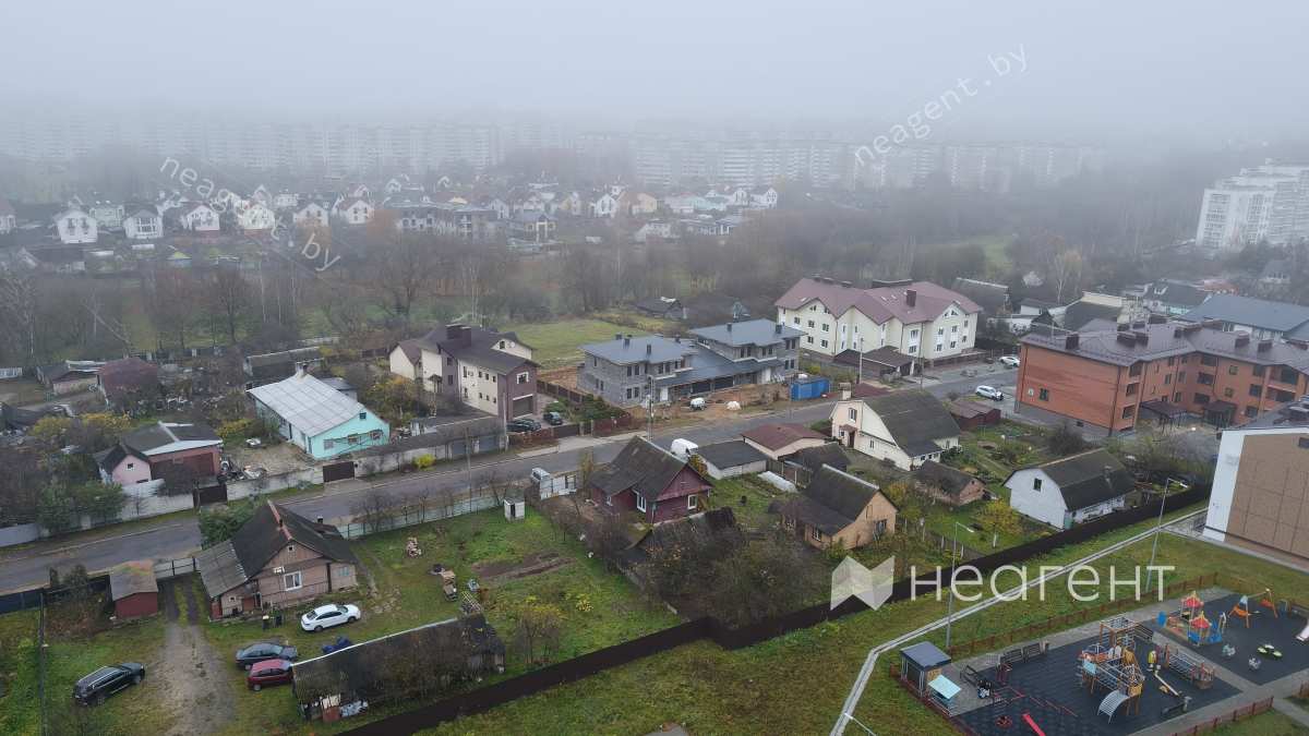 ул. Есенина, д. 42, вид из окна