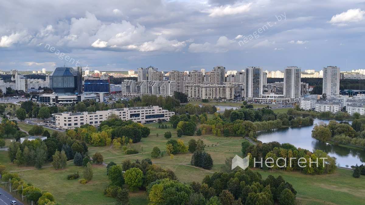 ул. Филимонова, дом 55, вид на библиотеку