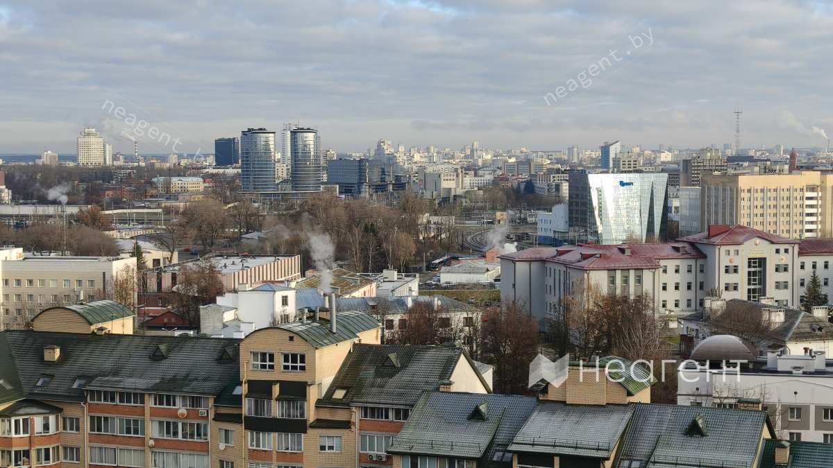 ул. Грушевская, дом 21, вид из окна