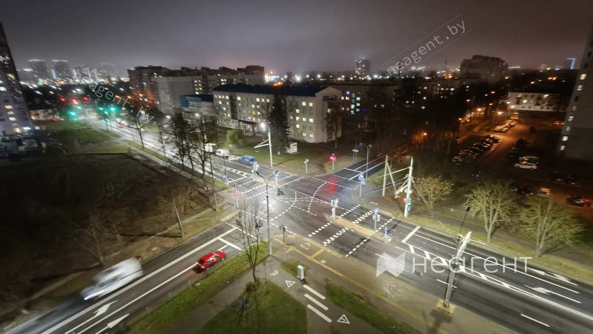 ул. Грушевская, дом 86, вид из окна