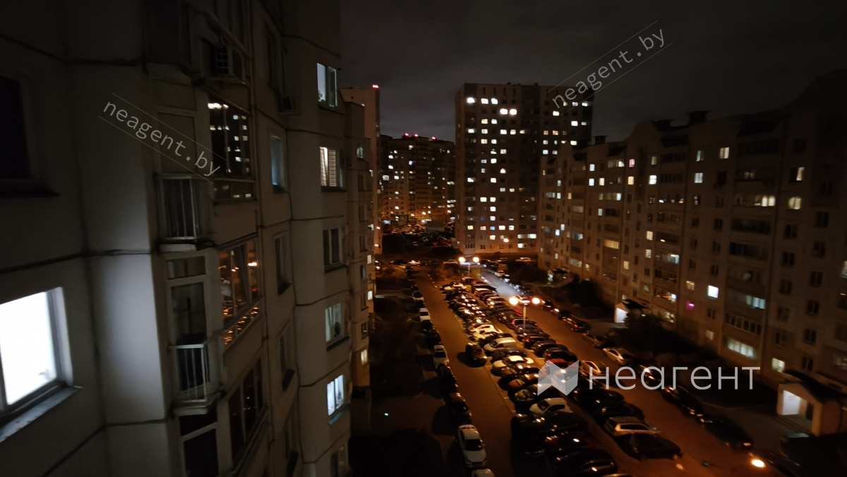 Минск, ул. Казимировская, дом 21, вид из окна