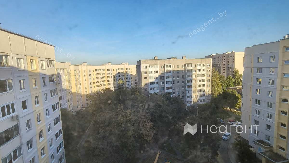 ул. Лещинского, дом 7, вид из окна